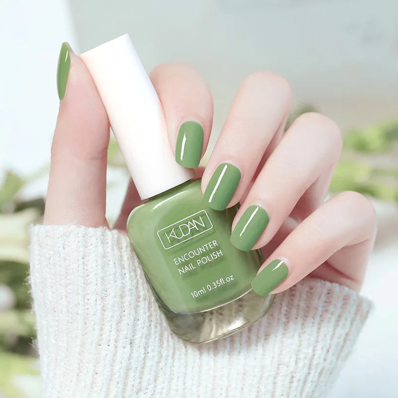 Water-Based Peel-Off Nail Polish for Easy Removal